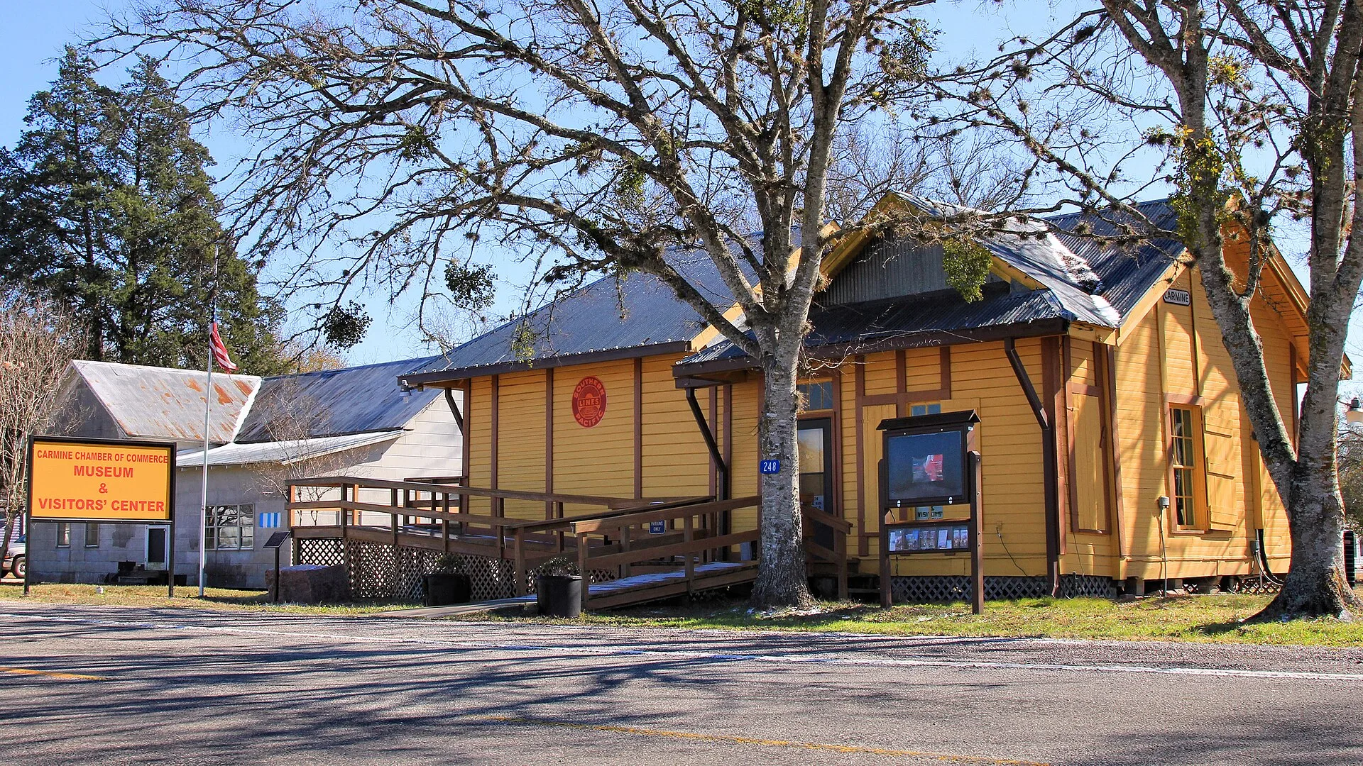 The Chamber of Commerce, Museum and Visitor Center in Carmine, Texas , United States is in the former train station. Itinerary building: first-visit habits for small museums