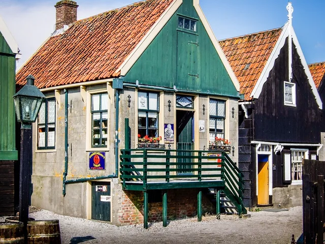 zuiderzee museum, outdoor museum, shop, authentic, crafts, architecture, building, city, architecture design, structure, tourism, design, old, aged. Museum side trip budget: typical dollar ranges and where the money goes